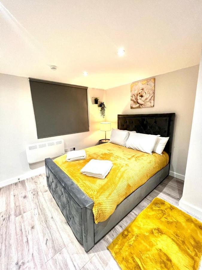 Golden Residences - Oakway Feltham 外观 照片