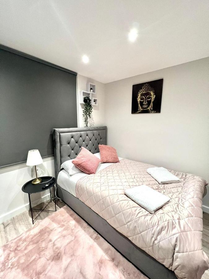 Golden Residences - Oakway Feltham 外观 照片